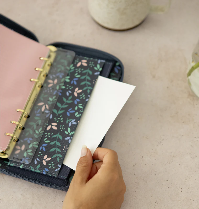 Garden Personal Compact Zip Organiser - Image 10