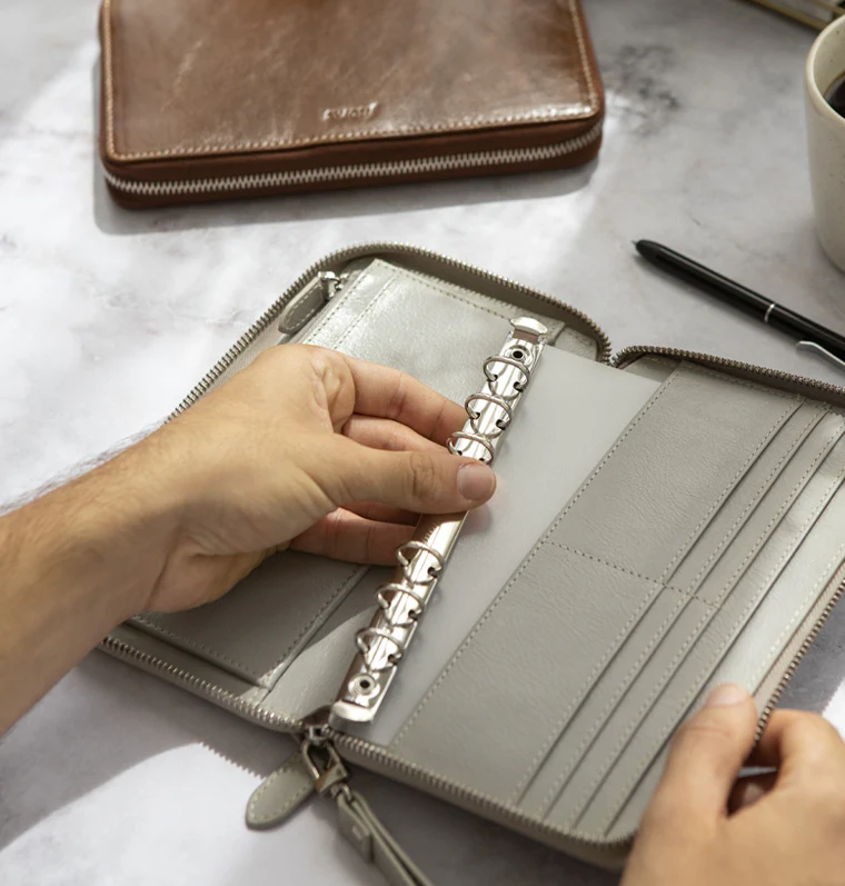 Malden Personal Compact Zip Leather Organiser - Sale - Image 19